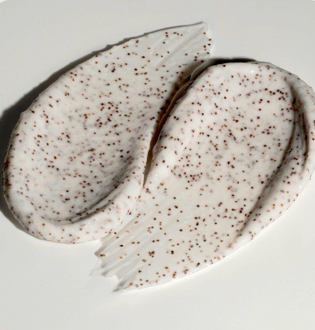 مقشرات وزيوت